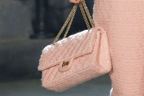 chanel pre fall 2016 bag.